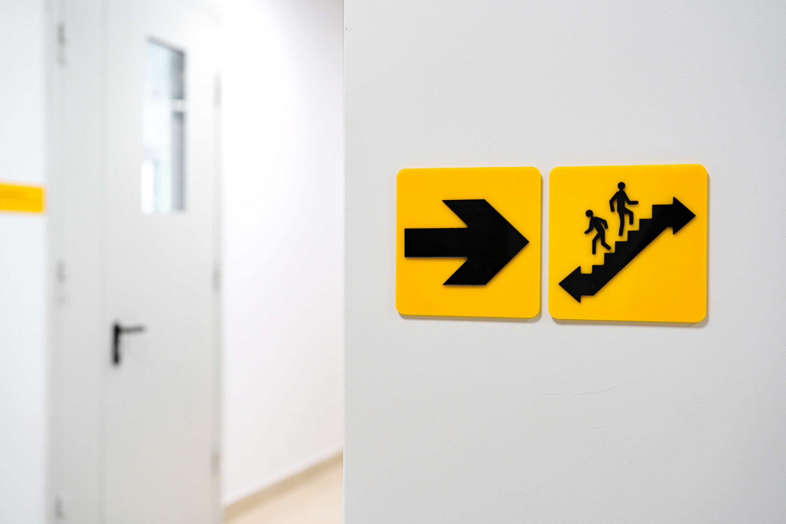 Custom Signage Board Design Solutions for Modern Businesses